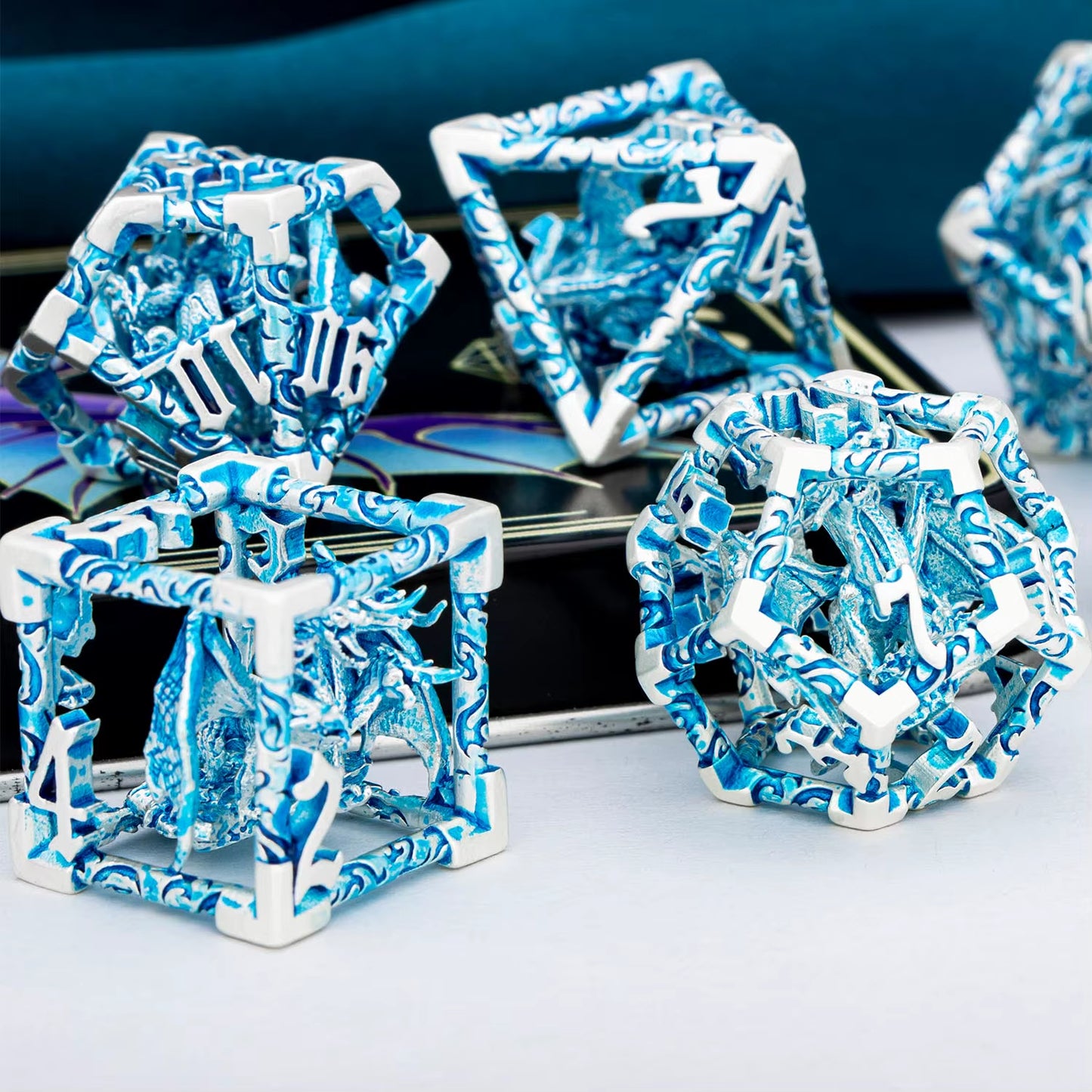 Draconic Howl – Hollow Metal Dragon Dice Set