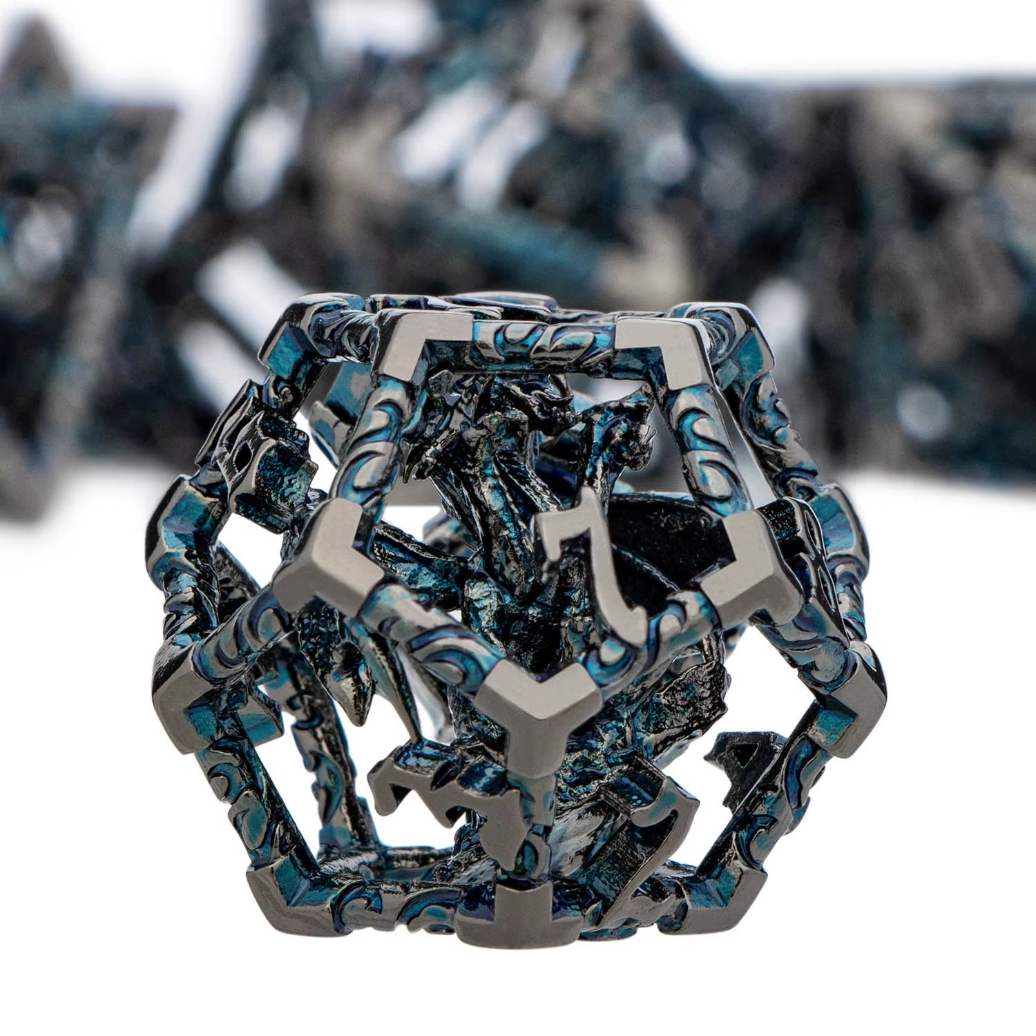 Draconic Howl – Hollow Metal Dragon Dice Set