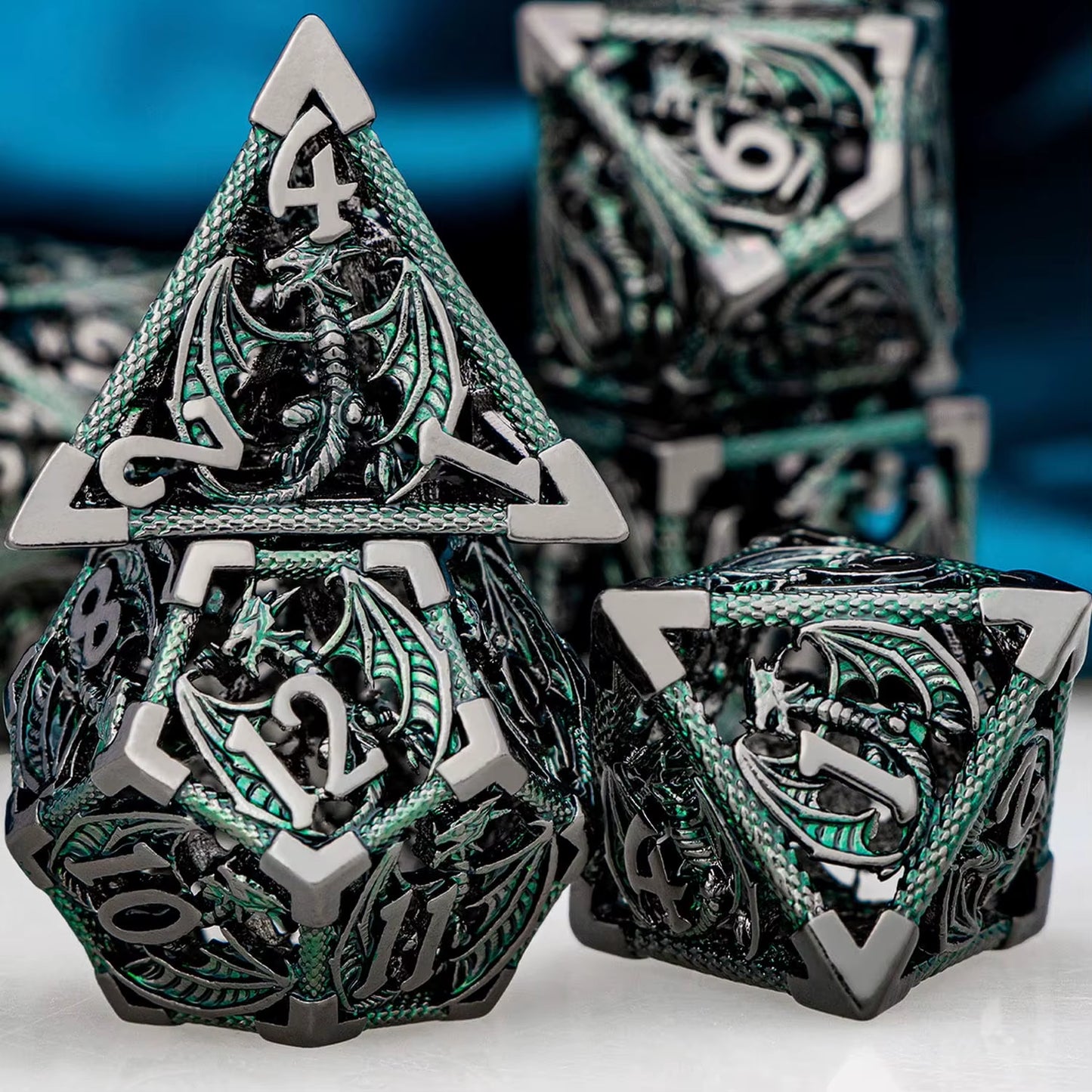 Draconic Howl – Hollow Metal Dragon Dice Set