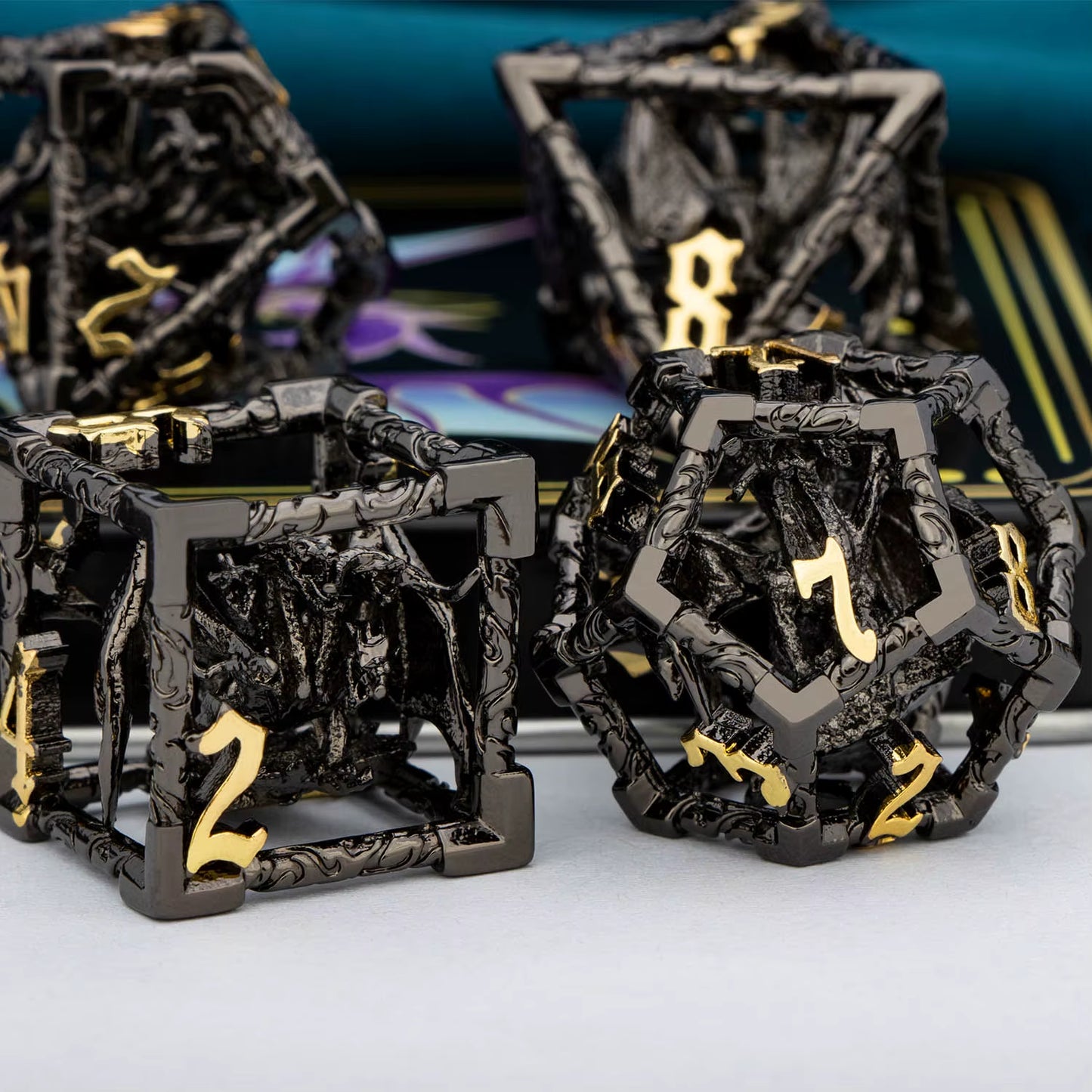 Draconic Howl – Hollow Metal Dragon Dice Set