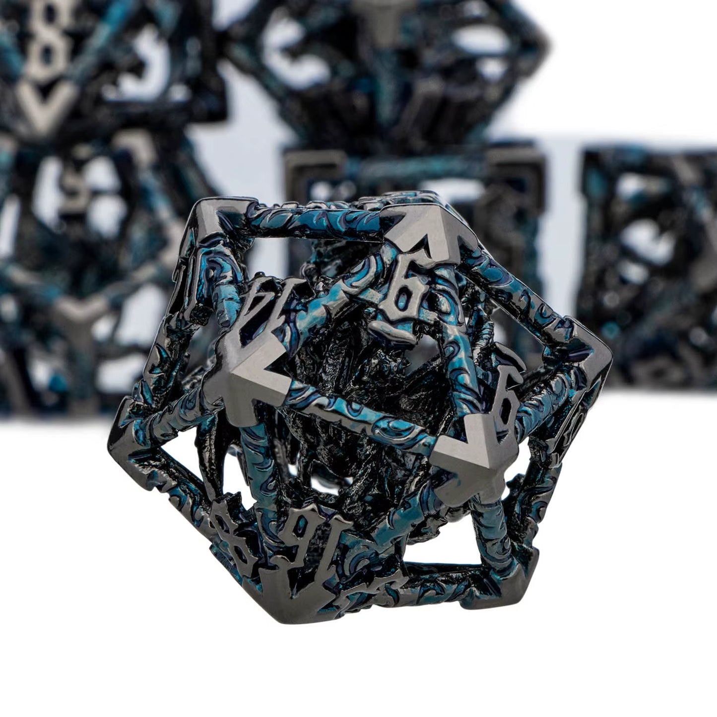 Draconic Howl – Hollow Metal Dragon Dice Set